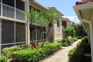 2780 Cypress Trace Cir, Naples, FL 34119 - Photo 3