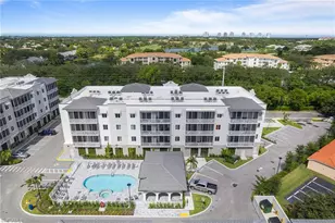 26589 Rosewood Pointe Dr, Bonita Springs, FL 34135 - Photo 13