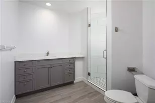 410 Flagship Dr, Naples, FL 34108 - Photo 17