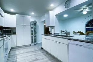 119 Flame Vine Dr, Naples, FL 34110 - Photo 9