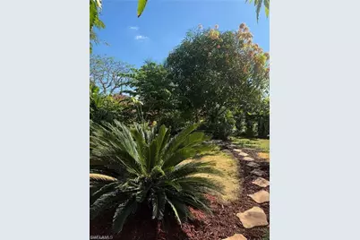 119 Flame Vine Dr, Naples, FL 34110 - Photo 31