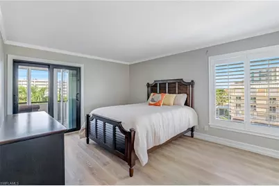 3430 Gulf Shore Blvd N #5J, Naples, FL 34103 - Photo 11