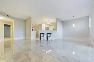 85 Silver Oaks Cir, Naples, FL 34119 - Photo 9