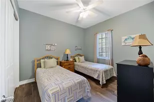 8902 Shenendoah Cir, Naples, FL 34113 - Photo 17