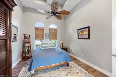 8902 Shenendoah Cir, Naples, FL 34113 - Photo 15