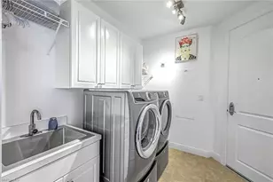 2090 W First St, Fort Myers, FL 33901 - Photo 27