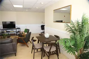 1001 10th Ave S, Naples, FL 34102 - Photo 5