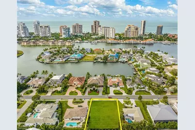 4228 Crayton Rd, Naples, FL 34103 - Photo 13