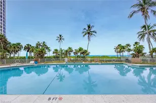 4651 Gulf Shore Blvd N, Naples, FL 34103 - Photo 11