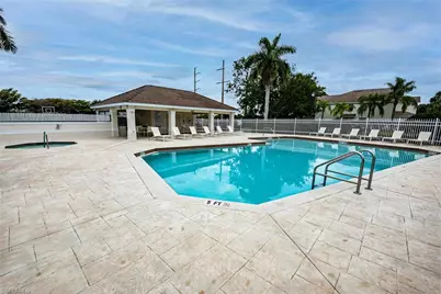 1080 Hampton Cir, Naples, FL 34105 - Photo 21