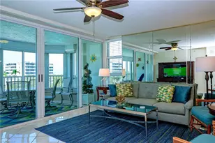 25 Bluebill Ave, Naples, FL 34108 - Photo 5