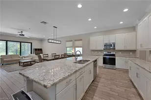 4072 Raffia Dr, Naples, FL 34119 - Photo 5