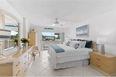 1977 Gulf Shore Blvd N #204, Naples, FL 34102 - Photo 17
