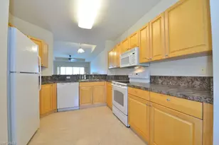 7812 Regal Heron Cir, Naples, FL 34104 - Photo 5