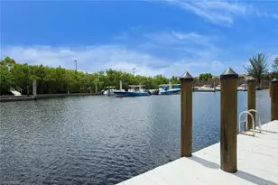 2048 Harbor Ln, Naples, FL 34104 - Photo 31