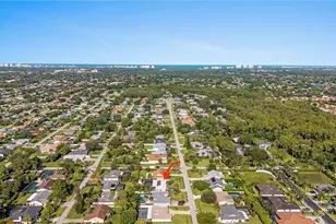 212 Willowick Dr, Naples, FL 34110 - Photo 3