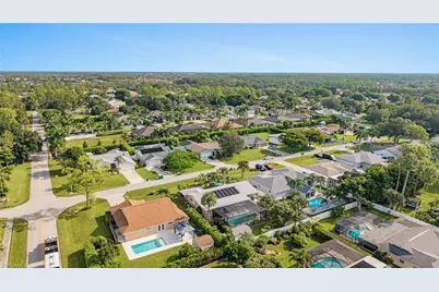 212 Willowick Dr, Naples, FL 34110 - Photo 35