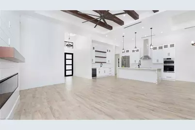 652 15th St SW, Naples, FL 34117 - Photo 7