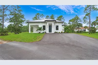 652 15th St SW, Naples, FL 34117 - Photo 37