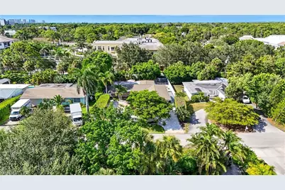 1131 Milano Dr, Naples, FL 34103 - Photo 37