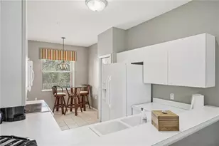 2700 Cypress Trace Cir, Naples, FL 34119 - Photo 13