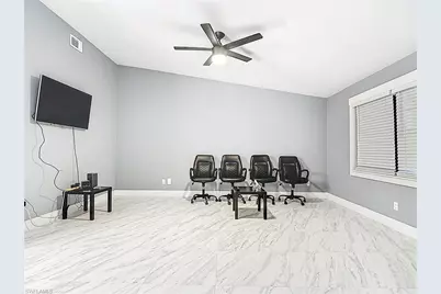 183 Round Key Cir #D4, Naples, FL 34112 - Photo 13