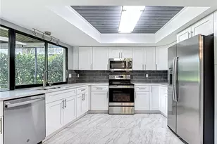 183 Round Key Cir, Naples, FL 34112 - Photo 23