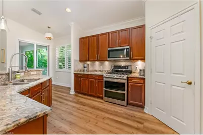 2001 Tarpon Bay Dr N #202, Naples, FL 34119 - Photo 5