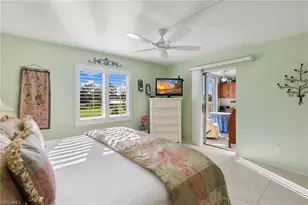 1051 Foxfire Ln, Naples, FL 34104 - Photo 11