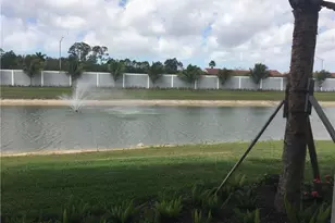 2555 Seychelles Dr, Naples, FL 34112 - Photo 27