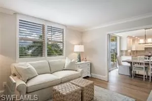 10691 Gulf Shore Dr, Naples, FL 34108 - Photo 11