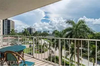 10691 Gulf Shore Dr #502, Naples, FL 34108 - Photo 21