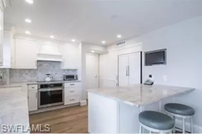 10691 Gulf Shore Dr #502, Naples, FL 34108 - Photo 9