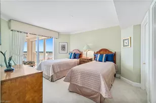 4021 Gulf Shore Blvd N, Naples, FL 34103 - Photo 23