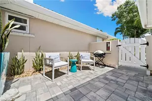 347 Emerald Bay Cir, Naples, FL 34110 - Photo 33