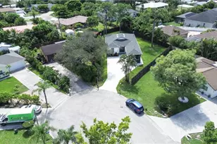 10830 St Lucia Ct, Bonita Springs, FL 34135 - Photo 33