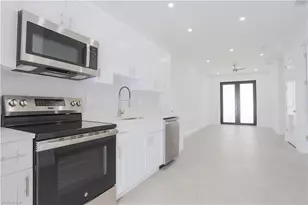 10830 St Lucia Ct, Bonita Springs, FL 34135 - Photo 13