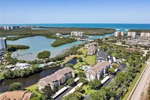 320 Horse Creek Dr, Naples, FL 34110 - Photo 27