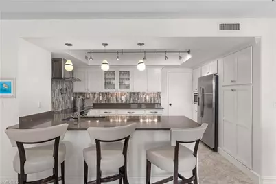 3115 Gulf Shore Blvd N #203S, Naples, FL 34103 - Photo 11