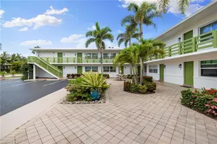 975 9th Ave S, Naples, FL 34102 - Photo 17