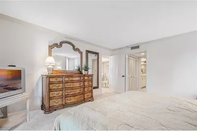 4551 Gulf Shore Blvd N #605, Naples, FL 34103 - Photo 19