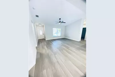 390 20th Ave NW, Naples, FL 34120 - Photo 9