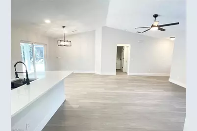 390 20th Ave NW, Naples, FL 34120 - Photo 3