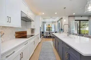 12940 Pembroke Dr, Naples, FL 34105 - Photo 17