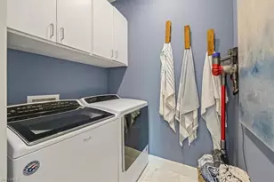 12940 Pembroke Dr, Naples, FL 34105 - Photo 21