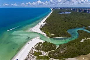 950 7th Ave S, Naples, FL 34102 - Photo 29