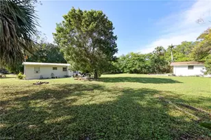 1135 Shady Rest Ln, Naples, FL 34103 - Photo 11