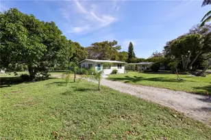 1135 Shady Rest Ln, Naples, FL 34103 - Photo 9