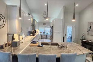 421 Kings Way, Naples, FL 34104 - Photo 5