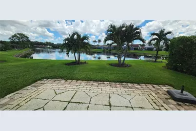 421 Kings Way, Naples, FL 34104 - Photo 9